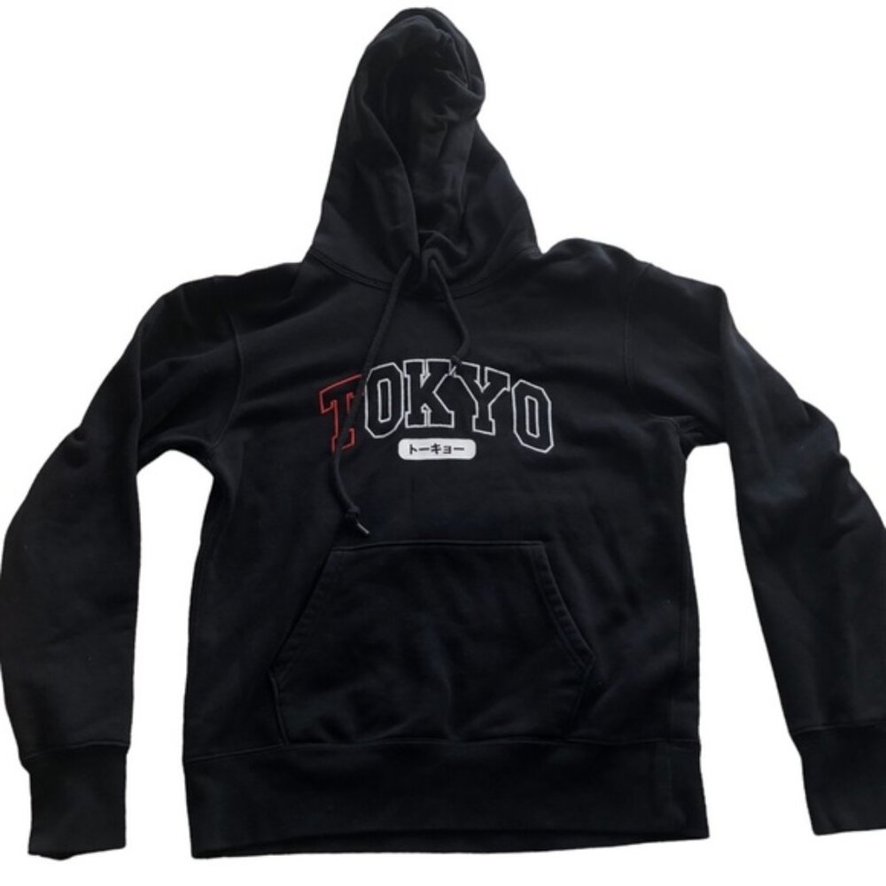 UNIQLO Tokyo Black Hoodie
